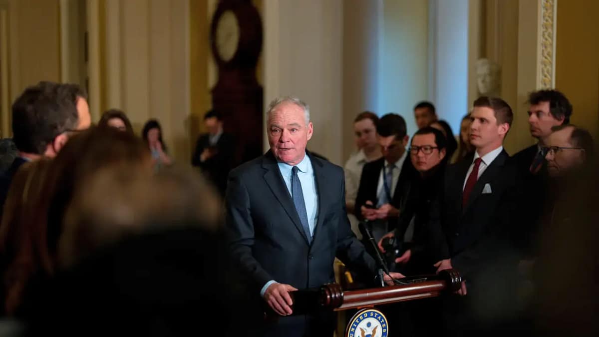 U.S. Lawmakers Criticize Iran Strikes, Demand War Powers Vote